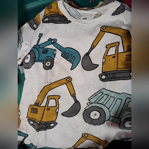 H&M Boys Short Sleeve T-shirts s: 4-6T - Picture 16 of 16